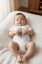 Body Infantil Rogai por Nós – Presente Católico para Bebê - Pray Style