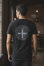 Camiseta Católica Medalha de São Bento – Estampa nas Costas | Pray Style - Pray Style